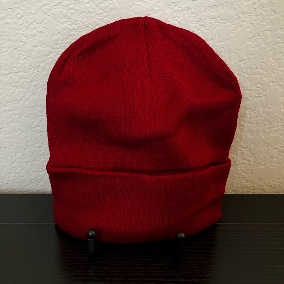 NEW Beanie Knit Hat # 5 - Maroon - Picture 1 of 1
